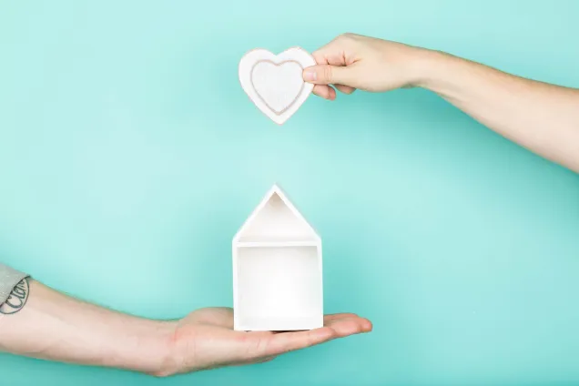 hands heart house 